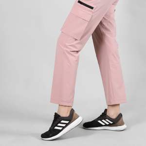 Pantalon cargo pour femme confortable et tendance-Matériau de haute qualité-Parfait pour les vêtements décontractés et les aventures en plein air - Product Image 4