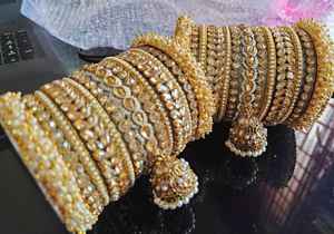 Bracelets Kundan en fil de soie faits à la main |   Bijoux élégants pour mariée et usage quotidien |   Cadeaux de retour parfaits pour les occasions spéciales - Product Image 3