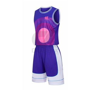 Uniformes de basket-ball personnalisés pour adultes - Vente chaude OEM Nouveau design Maillots sublimés Vêtements de sport respirants Kits d'équipe personnalisés - Product Image 1