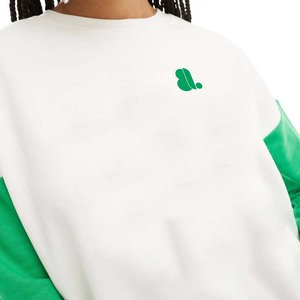 Sudadera de cuello redondo con bloque de color bordado para mujer Panel de bloque de gran tamaño de invierno de poliéster/algodón - Product Image 5