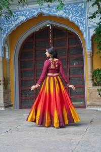LANZAMIENTO NUEVO DISEÑADOR NAVRATRI ESPECIAL LEHENGA CHOLI TELA CHIFFON CON TRABAJO DE BORDADO KUTCHI GAMTHI - Product Image 5