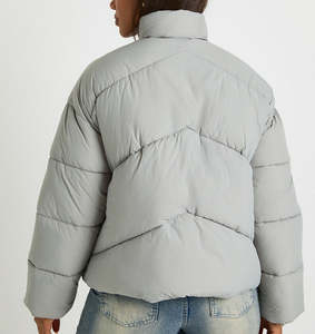 Veste matelassée de haute qualité pour femmes, couleur grise, tissu matelassé respirant, rembourrage en coton, fermeture éclair, veste d'hiver chaude, style bulle - Product Image 6