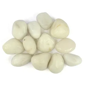 Pierre d'agate blanche polie - Cristal pour la guérison, la décoration et la méditation - Product Image 2