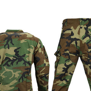 Le client de la mode tendance a demandé l'uniforme tactique respirant et imperméable Camo ensemble uniforme tactique pour la chasse randonnée - Product Image 4