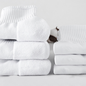 ถุงเท้าปั่นจักรยานกีฬาน้ำหนักเบาระบายอากาศได้ดีพร้อมการควบคุมความชื้นเพื่อเพิ่มประสิทธิภาพในการเล่นกีฬา - Product Image 2