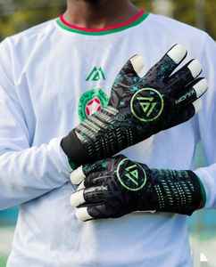 Gants de gardien de but en cuir antidérapants de haute qualité et poignée en latex avec coupe négative confortable avec logo personnalisable - Product Image 3