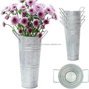 Vase d'extérieur en acier inoxydable doré, vase à fleurs en métal de rue personnalisé pour décoration de maison - Product Image 1
