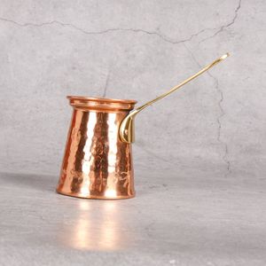 Cafetière en métal minimaliste adaptée au style de vie contemporain, répondant aux besoins de préparation du café des professionnels et des familles, confort d'utilisation quotidien - Product Image 4