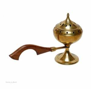 Juego de Diyas de Latón para Festividades Tradicionales, Lámpara Lobandan de Latón de Estilo Antiguo, Lámpara de Aceite Ritual de Latón India en Oferta - Product Image 1