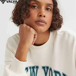 Women's <b>Long</b> Sleeve Pullover Printed <b>Ladies</b> <b>Sweatshirt</b> Street Style Casual Winter Fashion Customized According to your brand. - Product Image 4