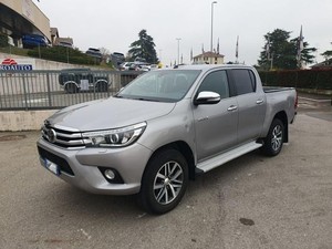 Para Toyota Hilux 2018 GCC Usado AWD con neumáticos R20 Asientos de cuero ACC Control de crucero Euro6 Emisión - Product Image 4