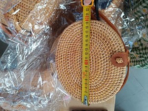 Sac à main Hobo Mini fourre-tout en rotin naturel fait à la main femmes poignée ronde anneau plage sac de paille du Vietnam - Product Image 4