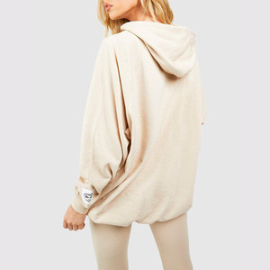 Sudadera con capucha de bloque de color para mujer Diseño de contraste audaz con Capucha ajustable de ajuste relajado y bolsillo lateral - Product Image 4