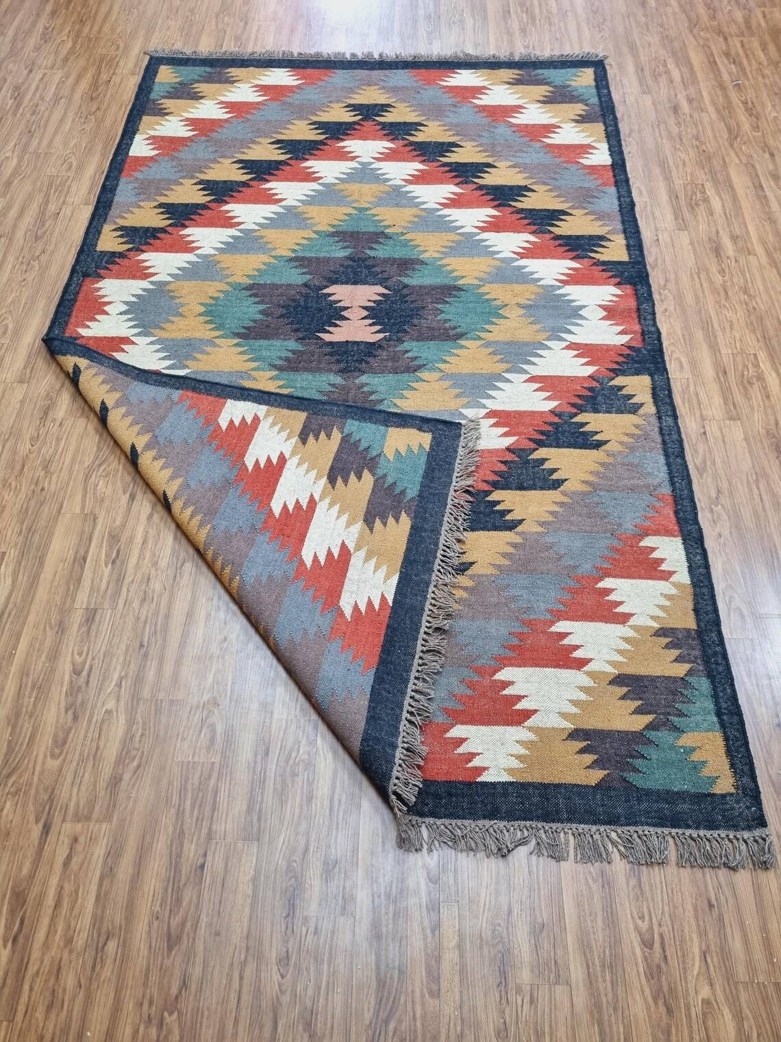 Identique à l'image