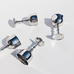 Dernier modèle Accessoires de bar Coupe à vin rouge Exportateur de gros Verres à cocktail en métal Finition miroir Coupe à champagne - Product Image 4