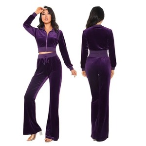 Vente en gros Survêtement en velours Ensemble deux pièces pour femmes Veste et pantalon zippés Streetwear décontracté à la mode Vêtements d'hiver avec logo personnalisé - Product Image 1
