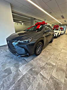 Lexus NX 350 Premium F-Sports AWD Usado, Modelo 2025 - Product Image 2