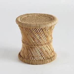 Exquisito taburete de ratán tejido a mano con artesanía detallada y elegancia rústica, lo mejor para apartamentos y villas urbanos modernos - Product Image 4