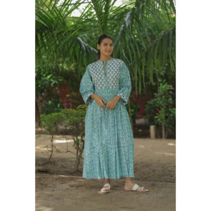 Vestido Midi de Algodón para Mujer, Estampado Floral a Mano, Estilo Boho Chic, con Mangas Largas, Bolsillos, Cintura Natural, Sostenible - Product Image 1