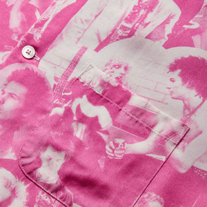 Camisa hawaiana informal de verano para hombre, con cuello tipo campamento, estampado gráfico rosa, sublimación con estampado completo, manga corta y botones - Product Image 3