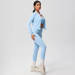 Ensemble de gymnastique fitness respirant pour femmes-Short de soutien-gorge de yoga respirant personnalisé en gros avec vêtements de sport et haut de couleur unie avec leggings - Product Image 1