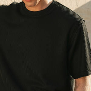 T-shirt vierge imprimé de logo personnalisé 100% coton de qualité supérieure à séchage rapide et respirant avec taille normale pour hommes - Product Image 2