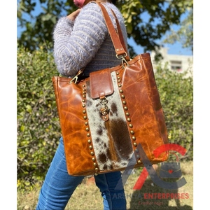 Fait à la main Crunch élégant fourrure cuir femmes sac fourre-tout nouveau style femmes Shopping sac à main - Product Image 1