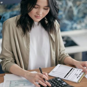 Cuốn sách nhận cầm tay 2-Part carbonless 4x5.5 inch Carbon trùng lặp bản sao bán hàng mẫu hóa đơn hóa đơn Pad trắng vàng gói 2 - Product Image 6