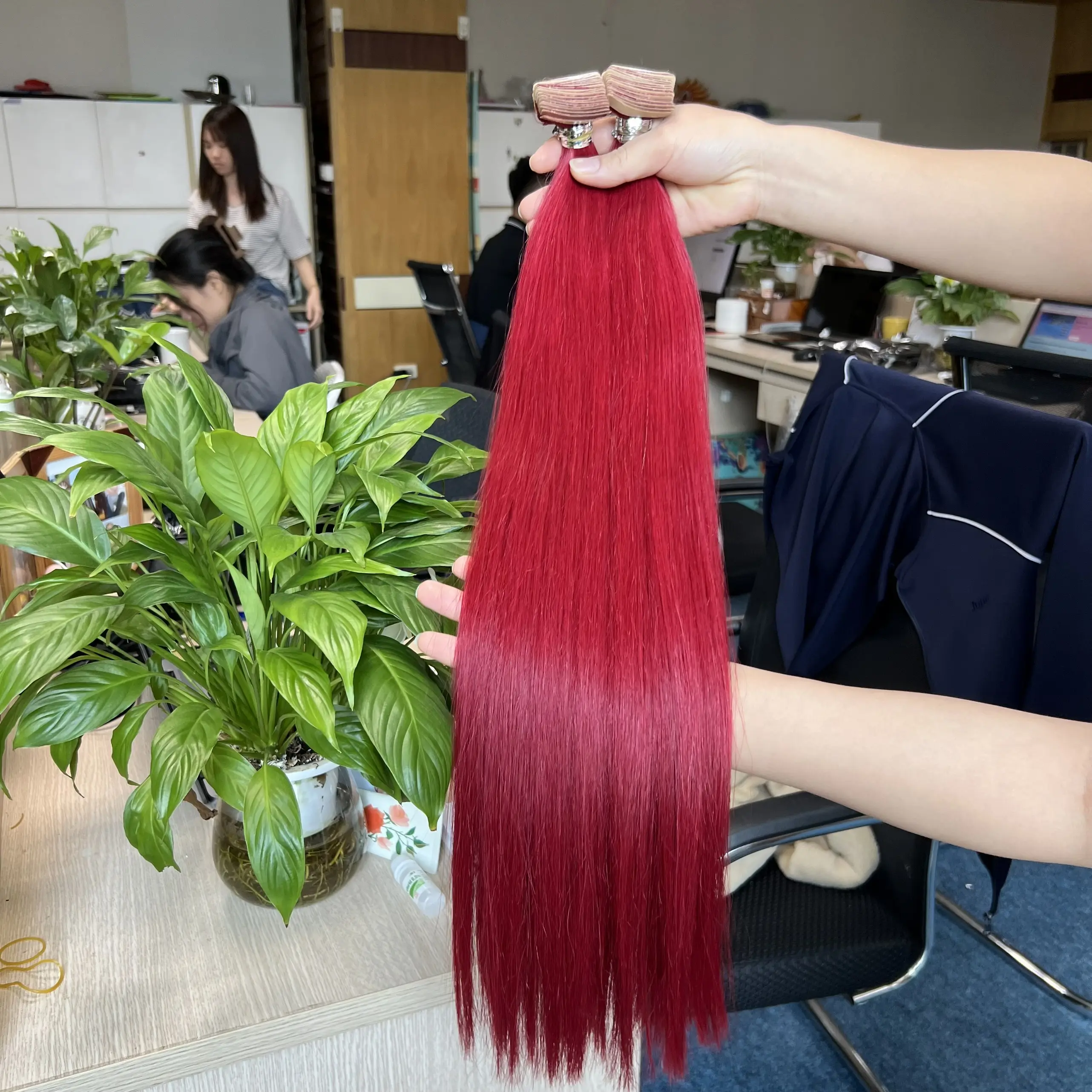 Diskon Besar Warna Merah Ekstensi Pita Rambut Manusia 100% Pita Rambut Virgin Ditarik Ganda Manusia