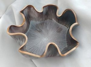 Bol de service à salade en bois de manguier fait à la main en résine époxy de qualité supérieure Design moderne et fêtes de mariage d'Inde - Product Image 4