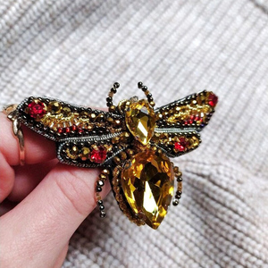 New Best Quality Embroidered Fashion Bullion Wire Brooches with Chenille Fabric Low Price Wholesale <b>Hat</b> Brooch - Product Image 6