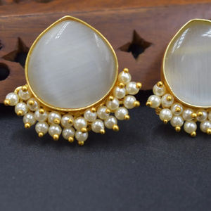 trending brass <b>earring</b> Manufacturer Supplier 18k Gold Plated Stainless Natural Stone Round <b>Stud</b> <b>Earrings</b> - Product Image 1