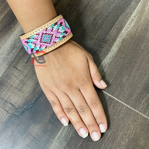 Último diseño de pulsera, pulsera de cuentas de cuero mecanizada a mano, pulsera Bohemia para mujer, correa de cuero genuino, joyería ajustable - Product Image 1