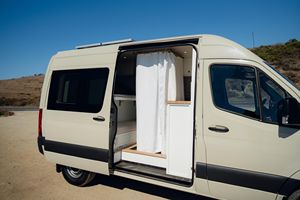 Voiture d'occasion fiable Mercedes-Benz Sprinter 2500 2021 - Product Image 2