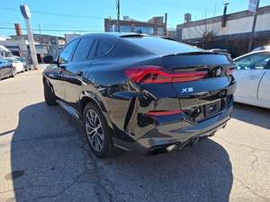 BMW X6 xDrive40i AWD 2022 bastante usado - Product Image 2