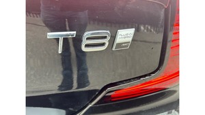 Voiture d'occasion certifiée LHD/RHD Volvo S90 Plug-In Hybrid Plus AWD 2025 - Product Image 2