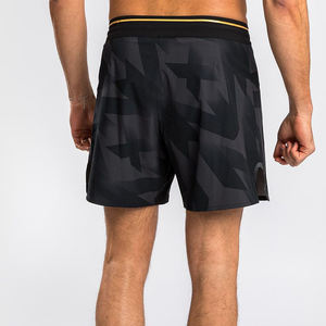 Pantalones cortos de boxeo MMA personalizados para hombre con tela ligera de secado rápido y diseño elástico para entrenamiento de artes marciales - Product Image 3