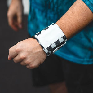 Muñequeras de Neopreno con Logotipo Personalizado, Ajustables, Elásticas, Antideslizantes, Soporte para Gimnasio, Correas de Compresión Resistentes para Levantamiento de Pesas, Duraderas para Fitness - Product Image 4