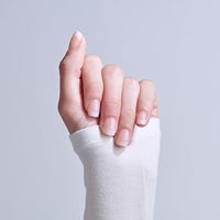Faux ongles à presser avec colle incluse Your Moment Rose, forme courte squoval, 32 ongles, kit de manucure, vente en gros