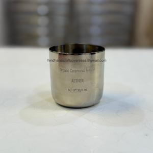 Logo et emballage personnalisés du fabricant direct Bougeoir en cuivre à la cire de soja Finition brillante pour les occasions de Noël - Product Image 3