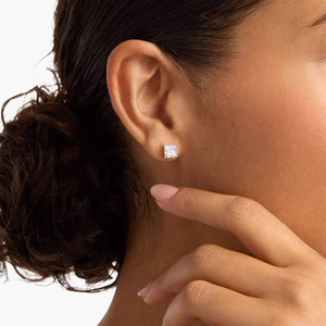 Pendientes de compromiso con diamantes de laboratorio talla princesa, claridad VS2, color F, oro macizo de 18K, chapado en rodio clásico, certificados por IGI, unisex - Product Image 4