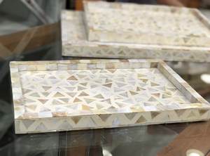 Plateau en nacre multi-usages fabriqué à la main Plateau de service décoratif pour cuisine et salle à manger pour aliments et boissons - Product Image 4