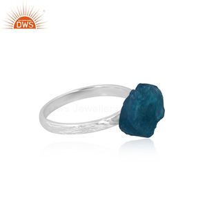 Anillo de diseño antiguo de piedras preciosas de apatita de neón Natural de plata de ley más vendida para ocasiones especiales Fabricante de joyería personalizada - Product Image 2