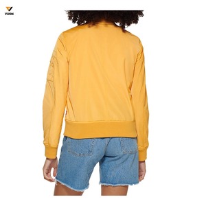 Vente en gros de vestes softshell avec logo personnalisé pour femmes et hommes en coton doublé polaire avec design imprimé - Product Image 3