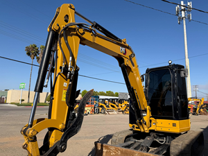 Mini-excavatrice Cat 305 CR 5,7 tonnes, 45 CV, compacte, sur chenilles, diesel, hydraulique, avec 2 godets, à vendre - Product Image 3