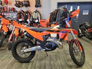 ( J) OFERTA NUEVA AL POR MAYOR PARA LA MOTOCICLETA K T M 300 XC 2025 - Product Image 2