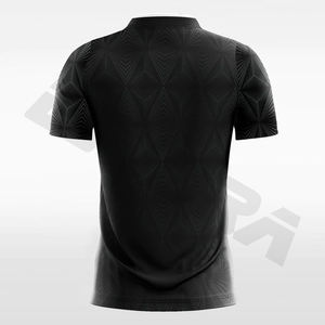 Maillot de football de haute qualité conçu pour le confort, la respirabilité et la durabilité, tissu léger idéal pour les entraînements et les matchs. - Product Image 4