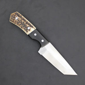 Couteau de chasse artisanal en corne de cerf, lame pleine, avec étui en cuir - Product Image 4