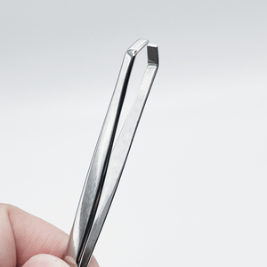 แหนบถอนขนคิ้วปลายตรงแบบพรีเมี่ยม - Product Image 6