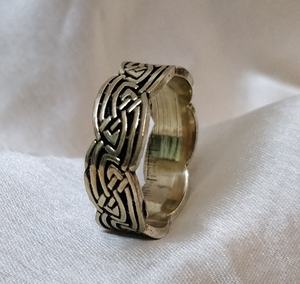 Anillos de banda lisos grabados Anillos de banda con acabado dorado de latón - Product Image 2